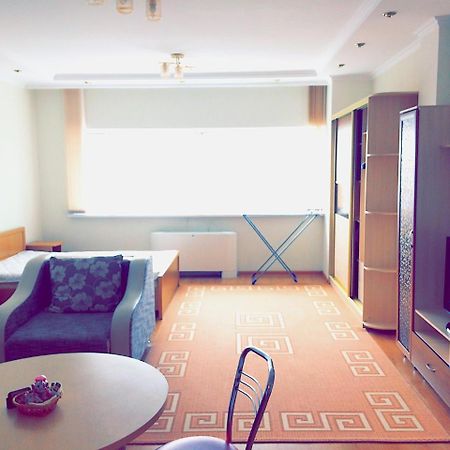 Amasing Apartment On Dostyk 5 Str Akmola Esterno foto
